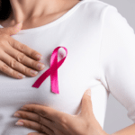 ब्रेस्ट कैंसर (Breast Cancer in Hindi) | स्तन कैंसर: लक्षण, प्रकार, कारण और उपचार